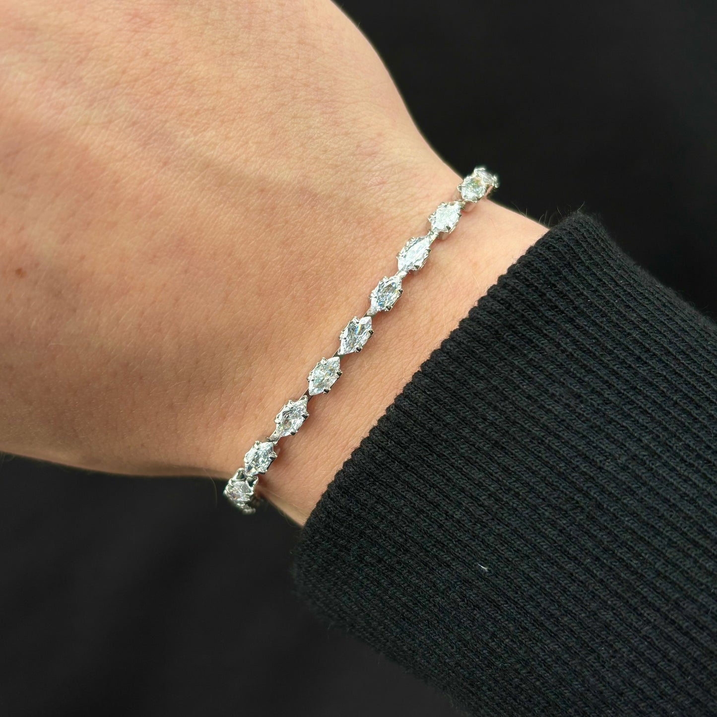 Tiny Crystal Bracelet (Silver)