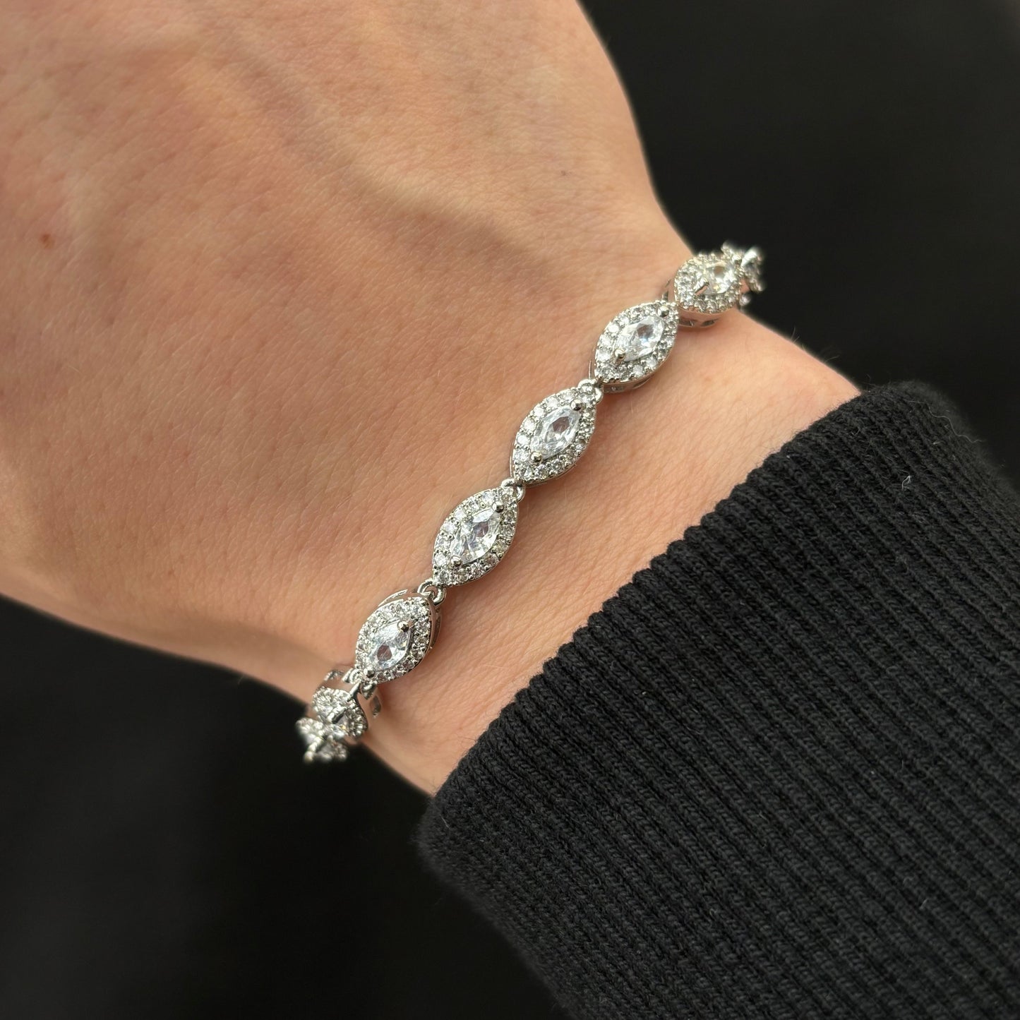 Eye Crystal Bracelet (Silver)
