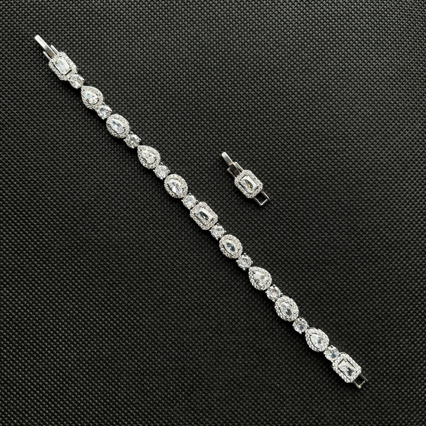 Cubic Bracelet (Silver)