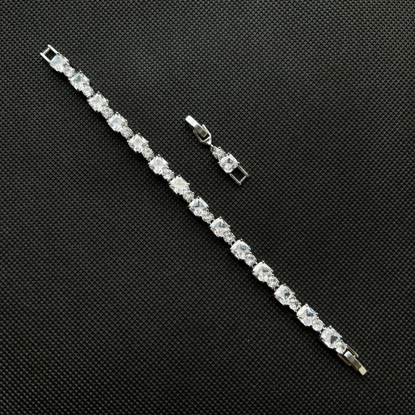 Square Crystal Bracelet (Silver)